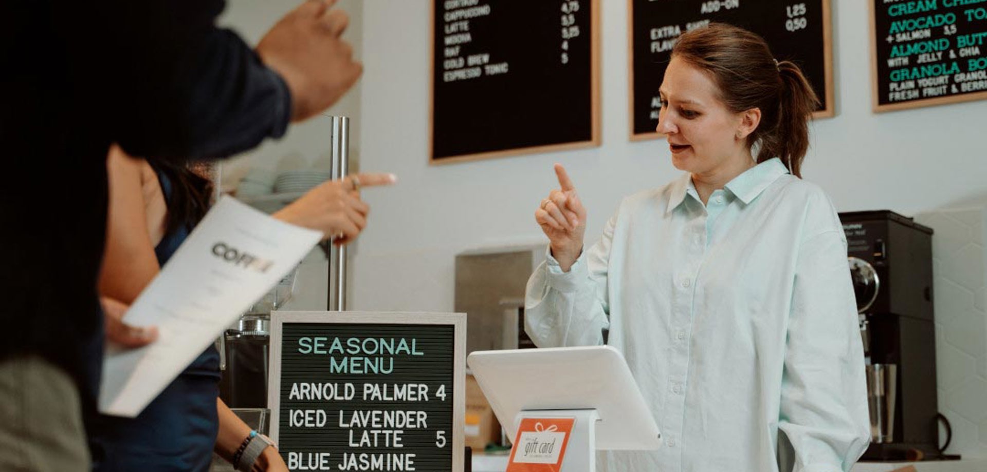 customers ordering drinks